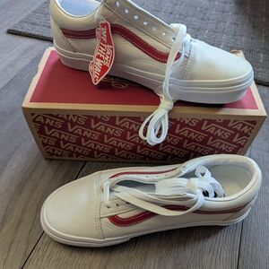 Vans Old Skool  Leather. White with Red Stripe Sneakers